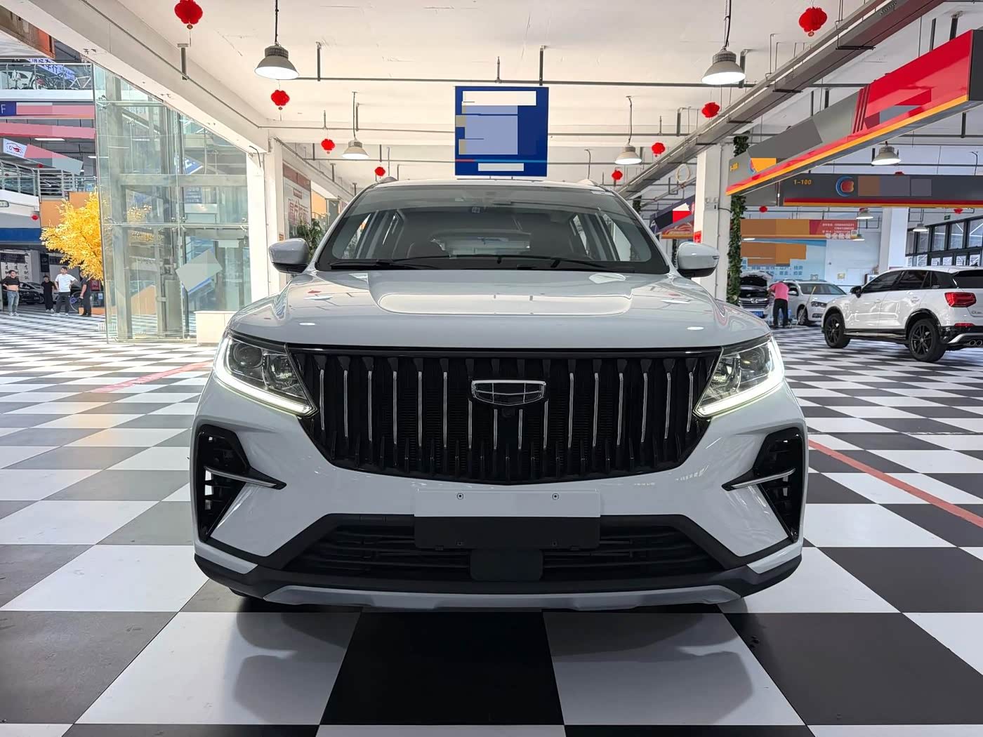 Geely Emgrand X6 1.4 л 2022 г. Белый, пробег 38000 км