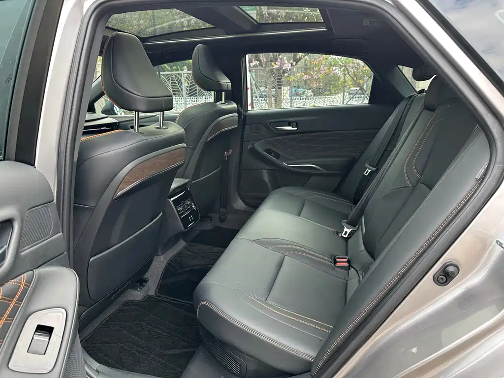 Toyota Avalon 2024 2.0L Luxury