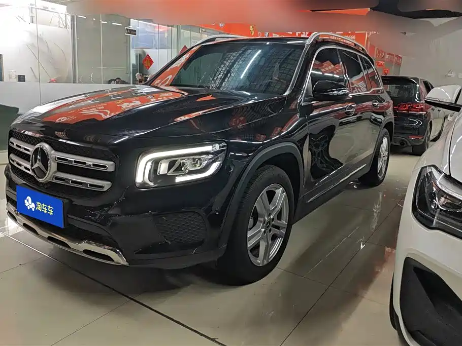 MERCEDES-BENZ GLB