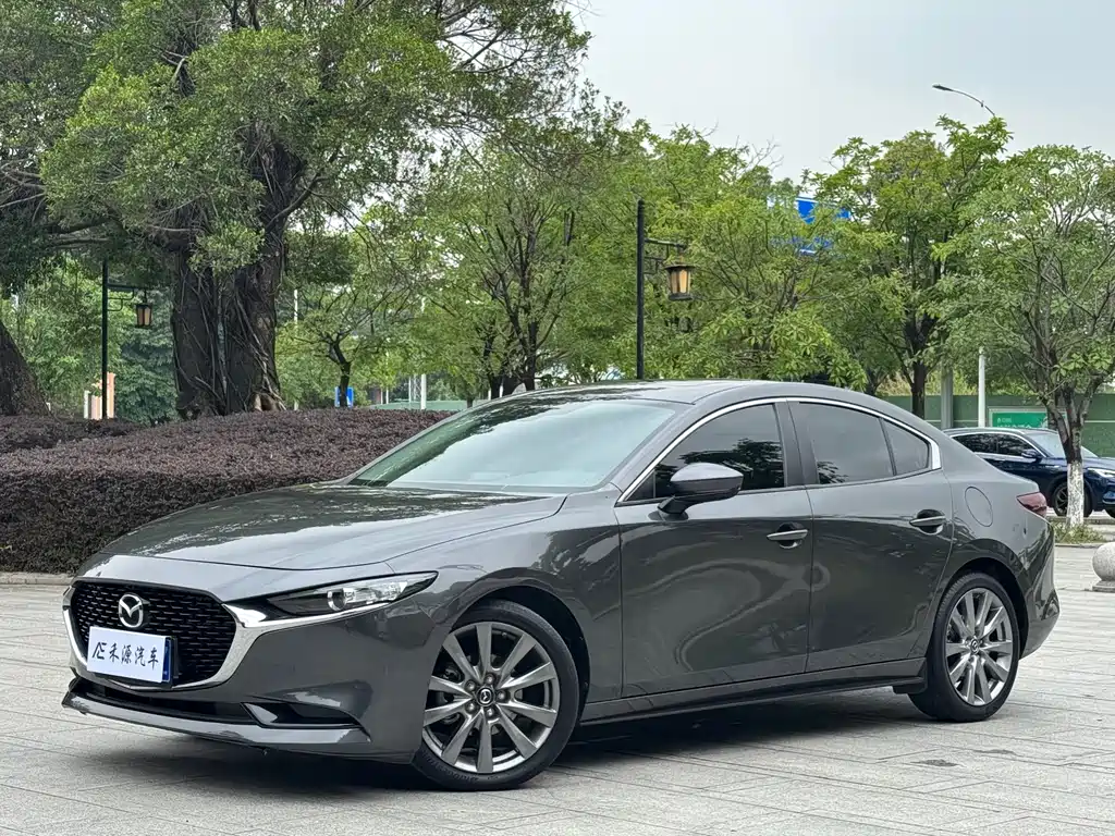 Mazda 3 Axela 2021