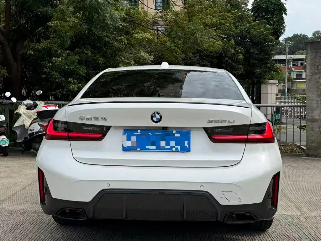 BMW 3 Series — миниатюра 8