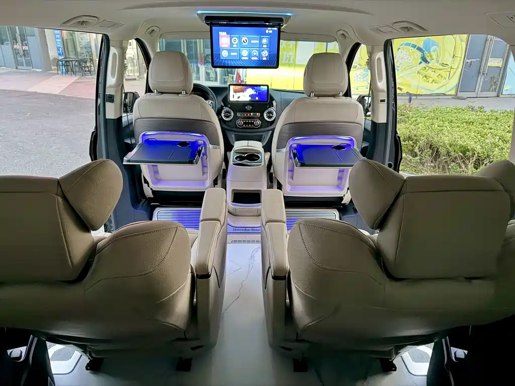 Mercedes-Benz Vito 2023 — фото 6