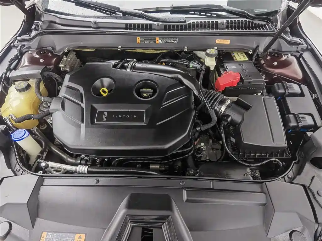 Lincoln MKZ 2018 2.0T Premium
