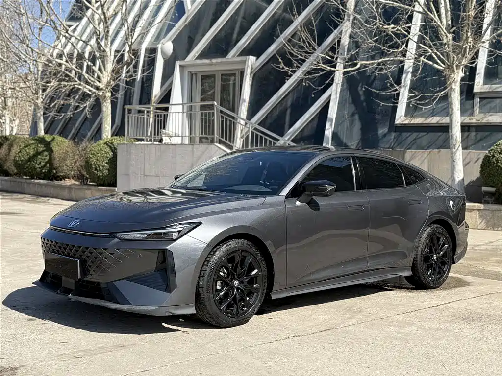 Changan UNI-V 2024