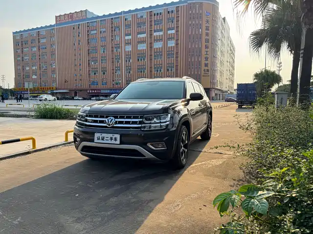 VOLKSWAGEN TOURANG 2018