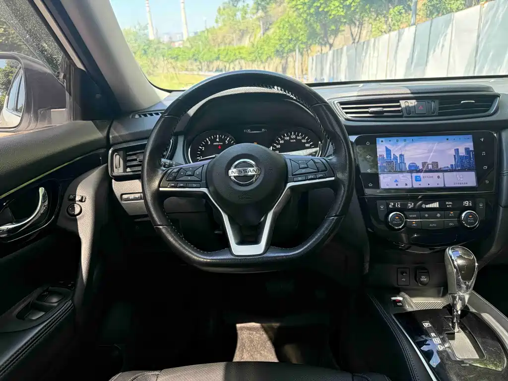 Nissan X-Trail — миниатюра 6