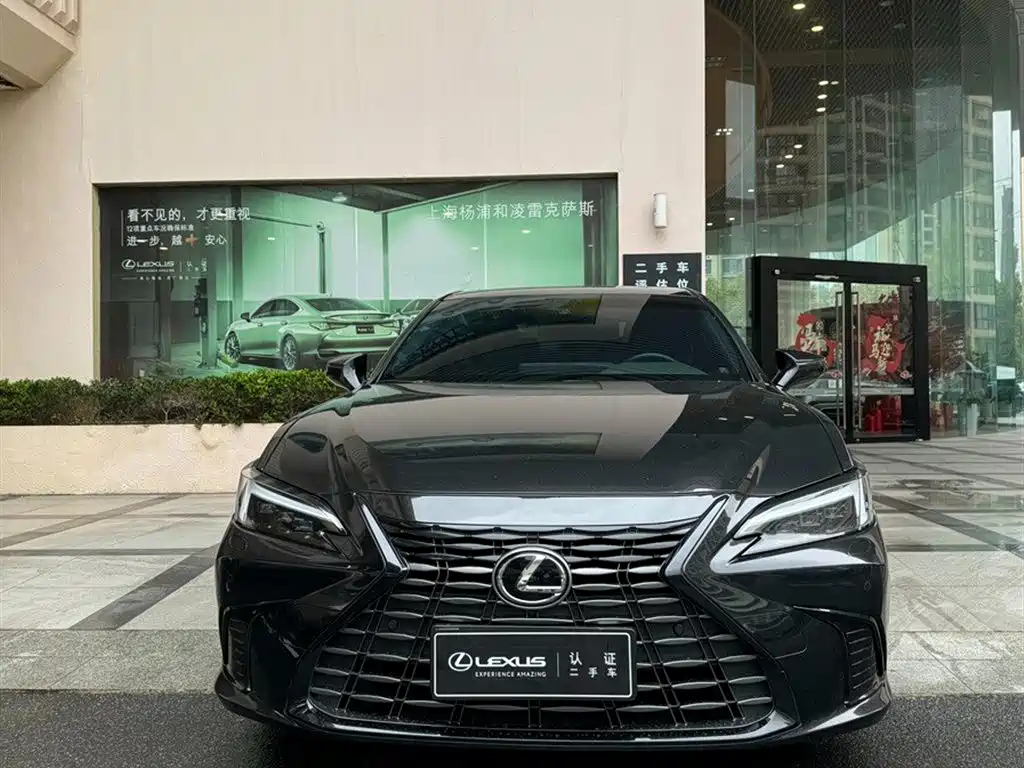 LEXUS ES