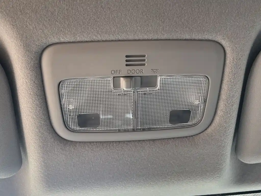 TOYOTA YARIS L ZHIXUAN