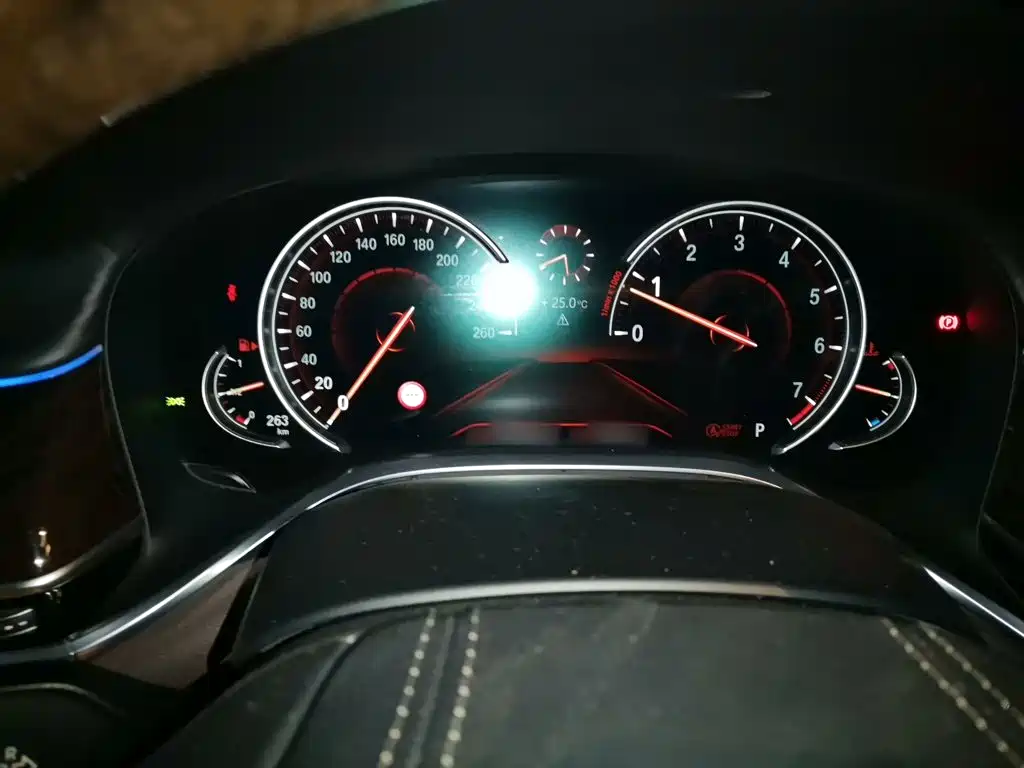 BMW 7 Series — миниатюра 4