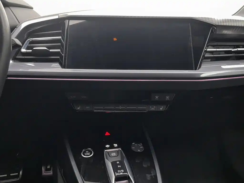 Audi Q4 e-tron — миниатюра 12