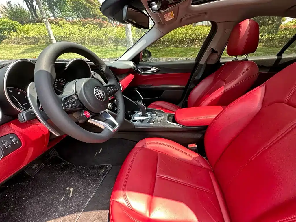 Alfa Romeo Giulia — миниатюра 4