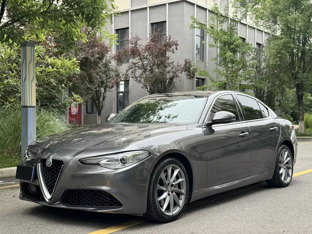 Купить Alfa Romeo Giulia