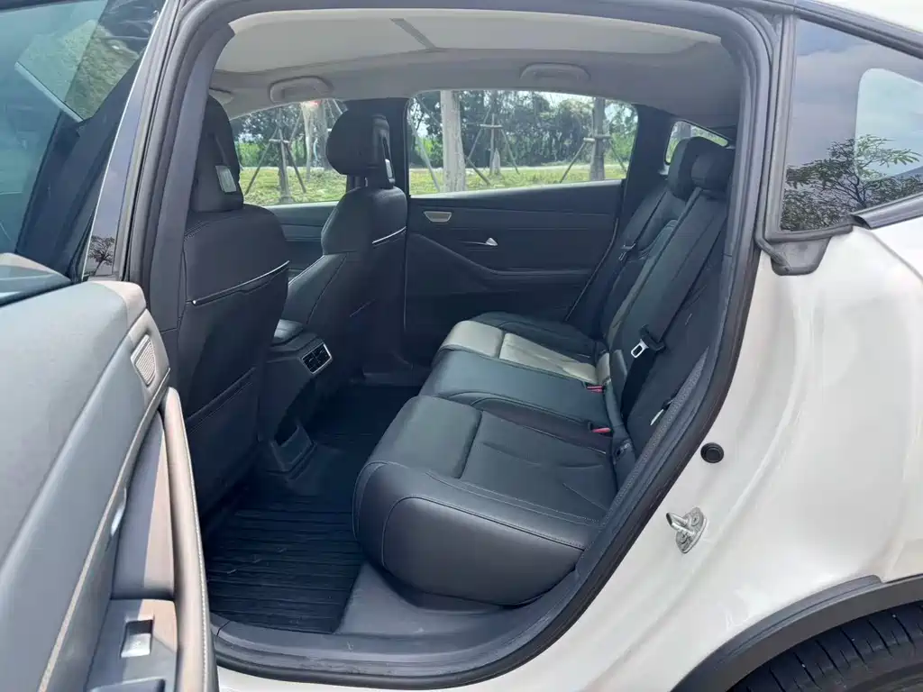 Changan Deepal DARK BLUE SL03