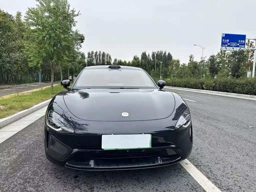Xiaomi SU7 — миниатюра 2