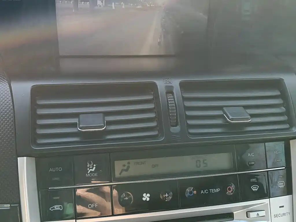 Luxgen Big 7 MPV — миниатюра 17
