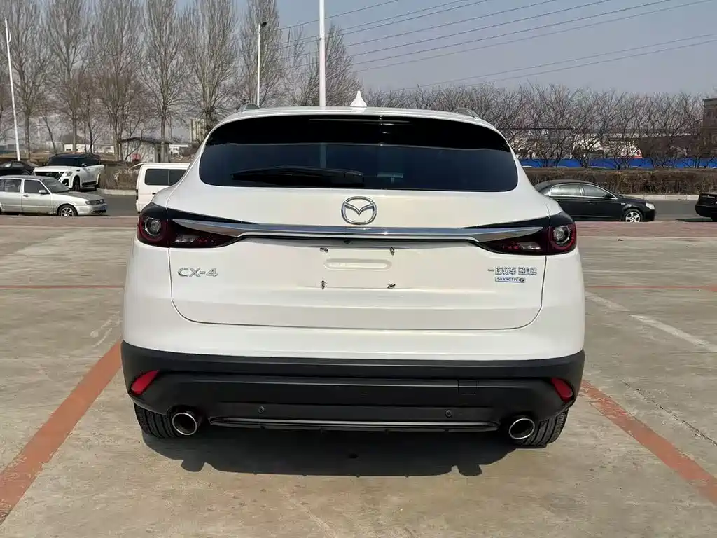 MAZDA CX 4