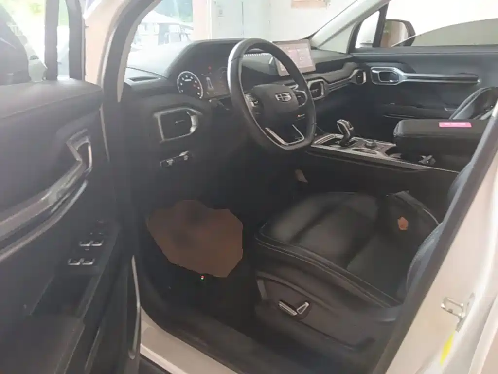 Geely Haoyue — миниатюра 16