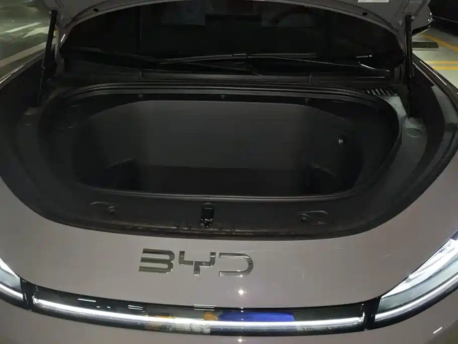 BYD Sealion 05 EV — миниатюра 10