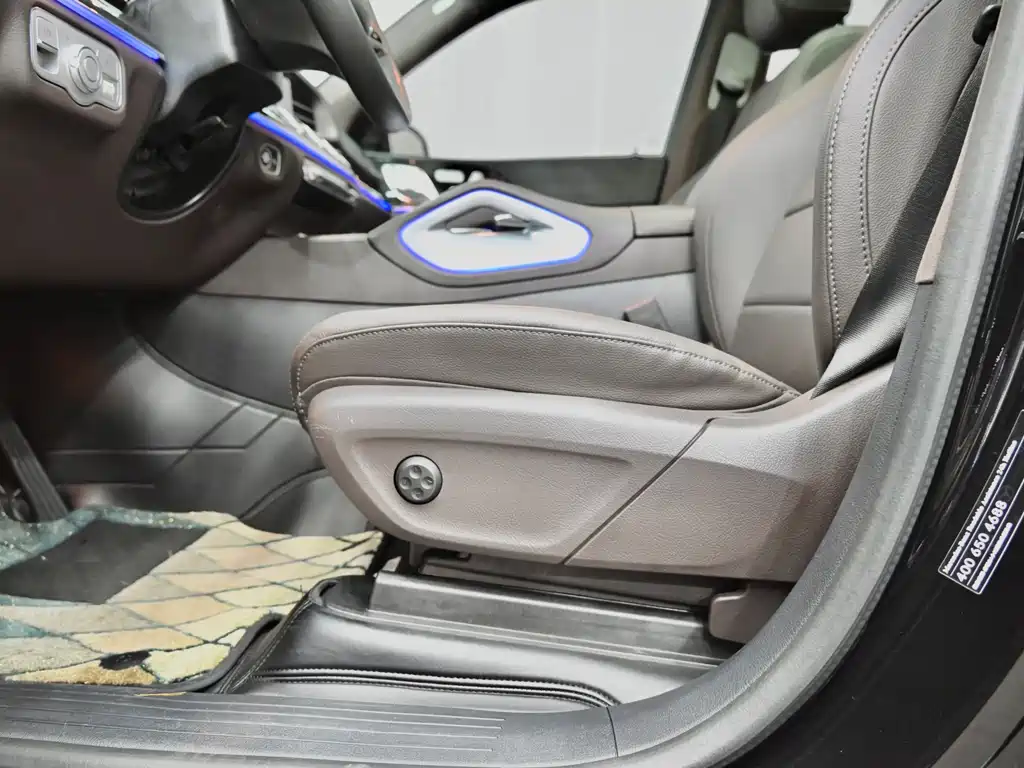 Mercedes-Benz GLE (Import) — миниатюра 16