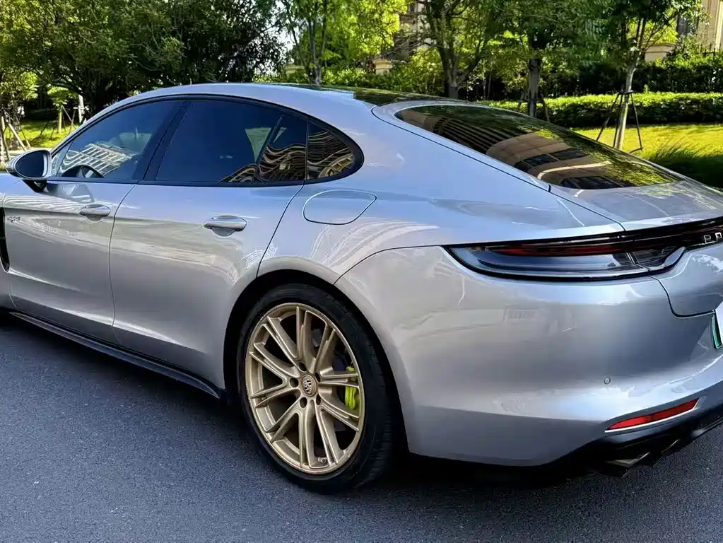 Porsche Panamera Hybrid — миниатюра 7
