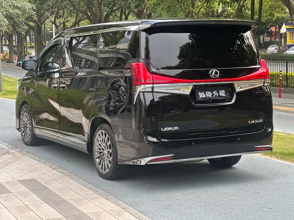 Toyota Alphard 2011 3.5L Luxury
