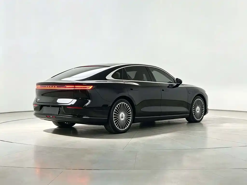 VOYAH Passion L — миниатюра 9
