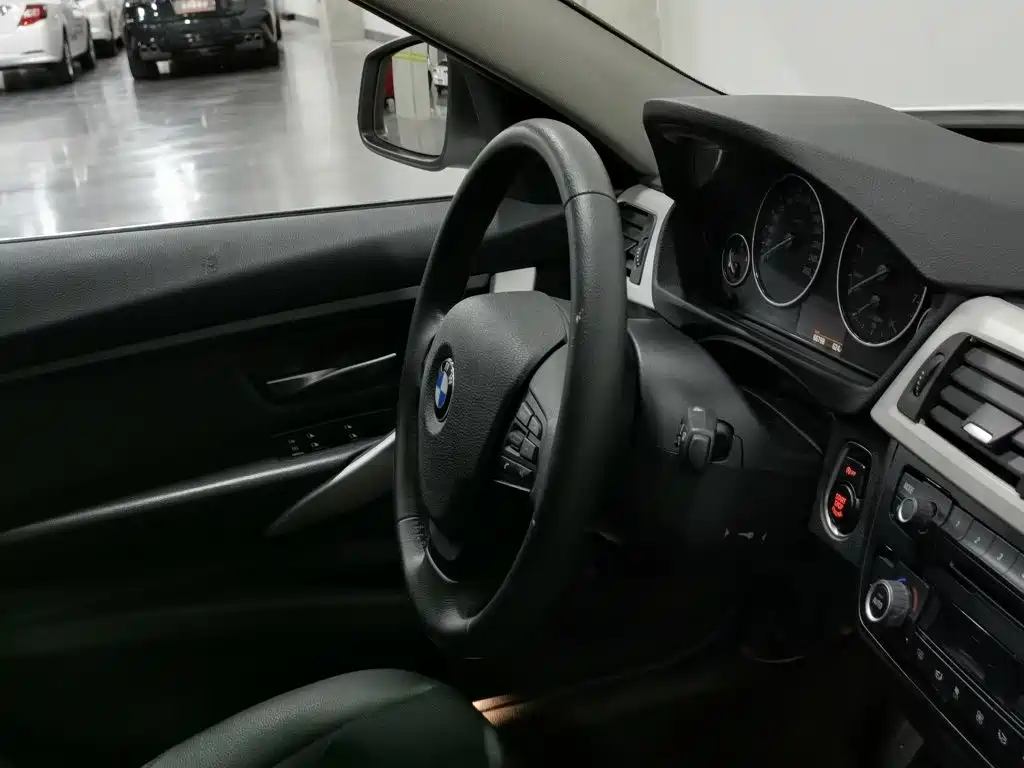 BMW 3 Series — миниатюра 22