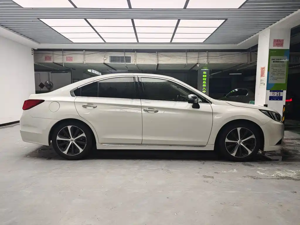 Subaru Legacy — миниатюра 7