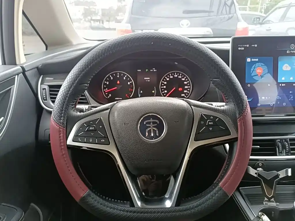 BYD MAX — миниатюра 11