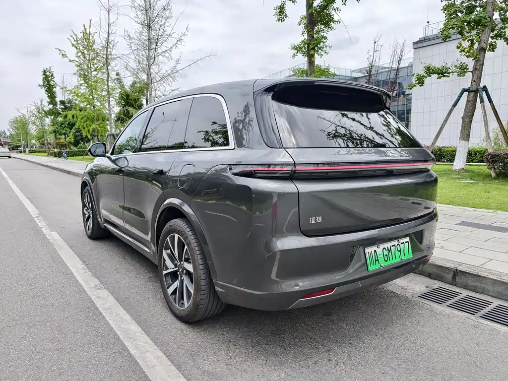 Li Auto L8 2023 Pro