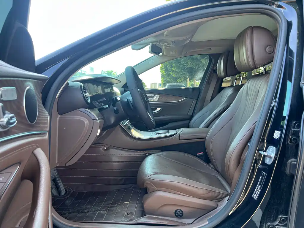 Mercedes-Benz E-Class E 2019 E 300 L Fashion