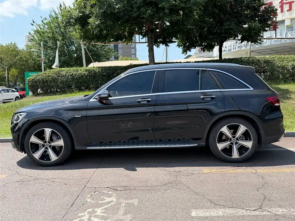 Mercedes-Benz GLC 2022 GLC 300 L 4MATIC