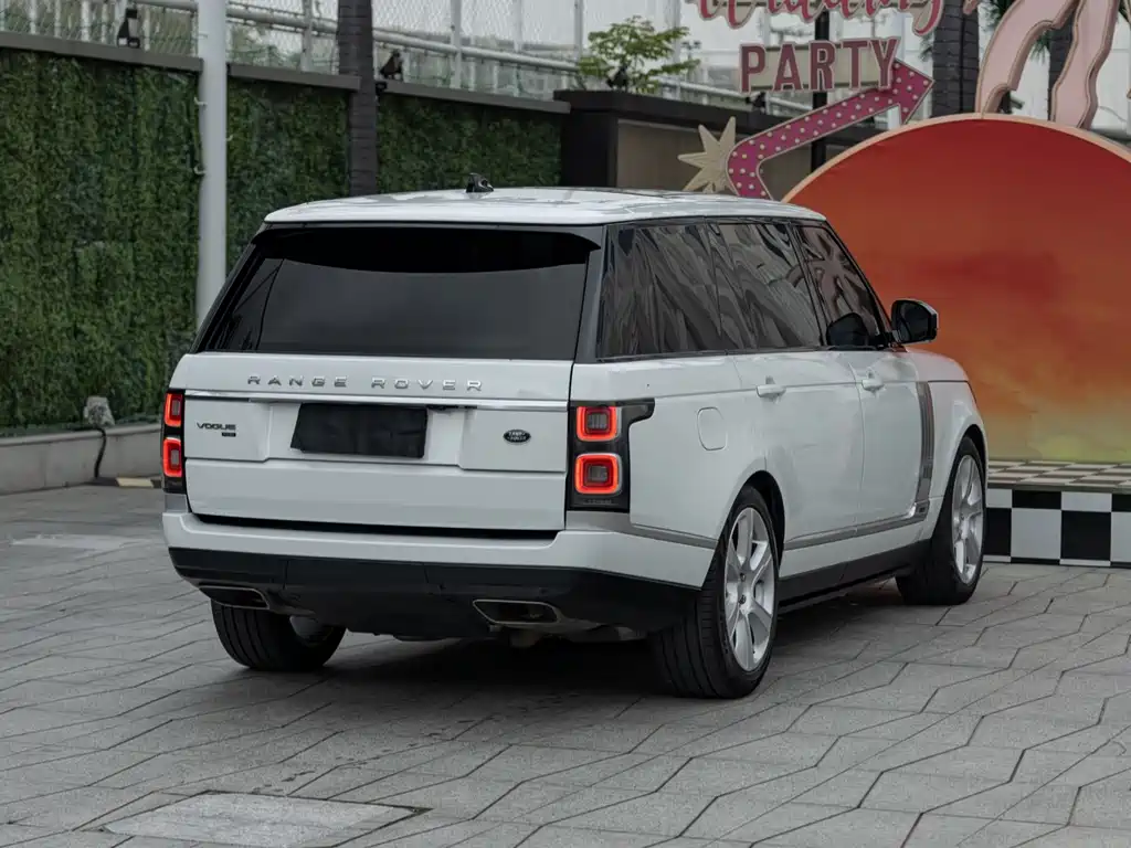 Land Rover Range Rover 2020 3.0 L6 Long Wheelbase