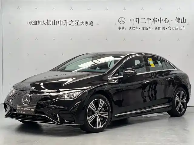 MERCEDES-BENZ EQE 2025