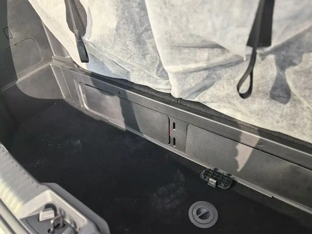 GEELY AUTOMOBILE JIAJIE