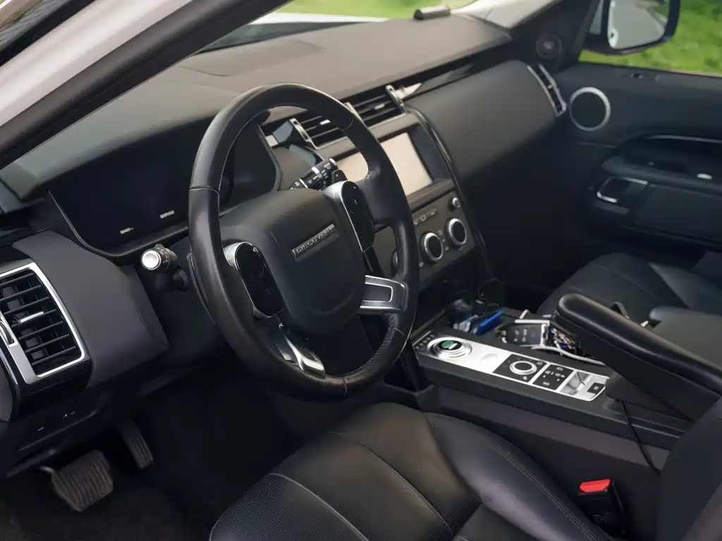 Land Rover Discovery 2020 3.0 SC V6 SE