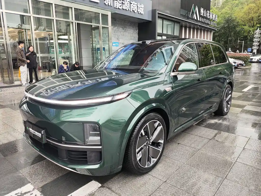 Li Auto Li L9 2025