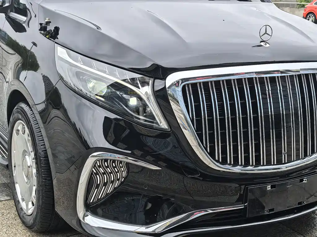 MERCEDES-BENZ V CLASS