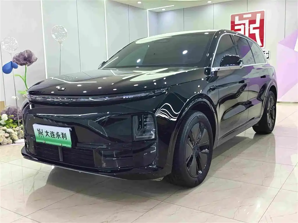 Li Auto L6