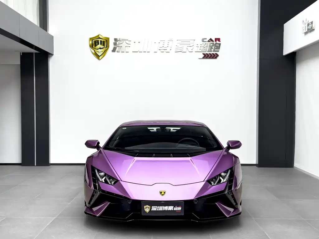 LAMBORGHINI HURACÁN