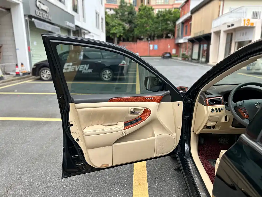 Toyota Crown 2005 3.0L Royal Saloon
