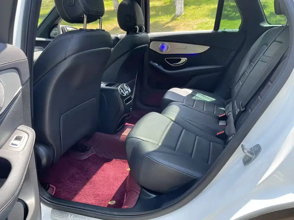 MERCEDES-BENZ  GLC