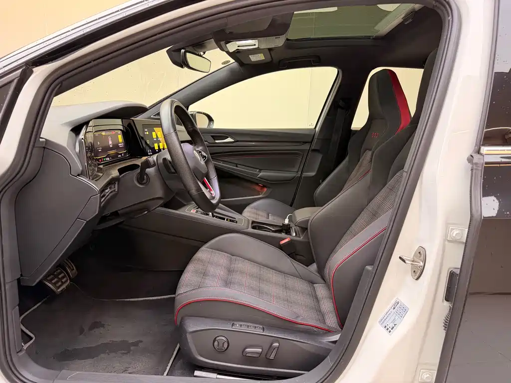 Volkswagen Golf GTI 380TSI DSG GTI, фото 7