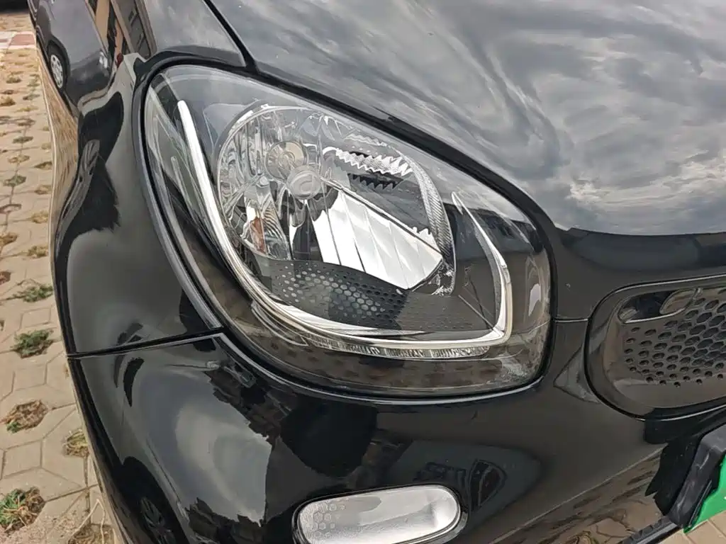 smart Smart Fortwo — миниатюра 9