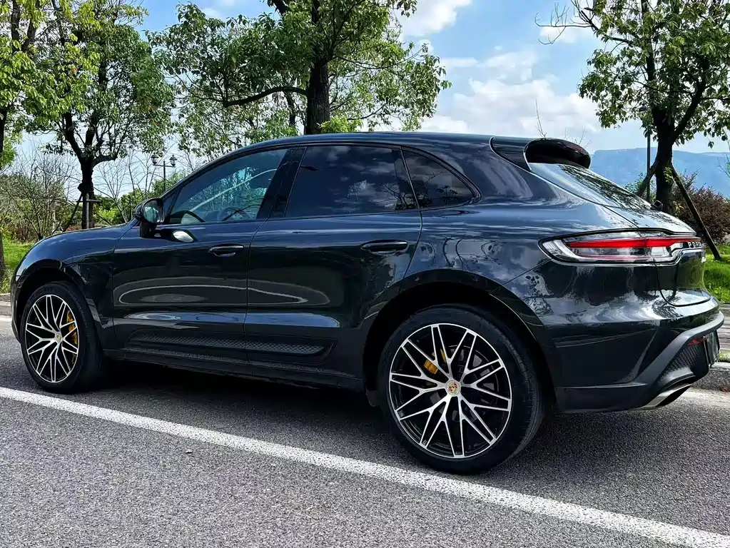 Porsche Macan — миниатюра 4