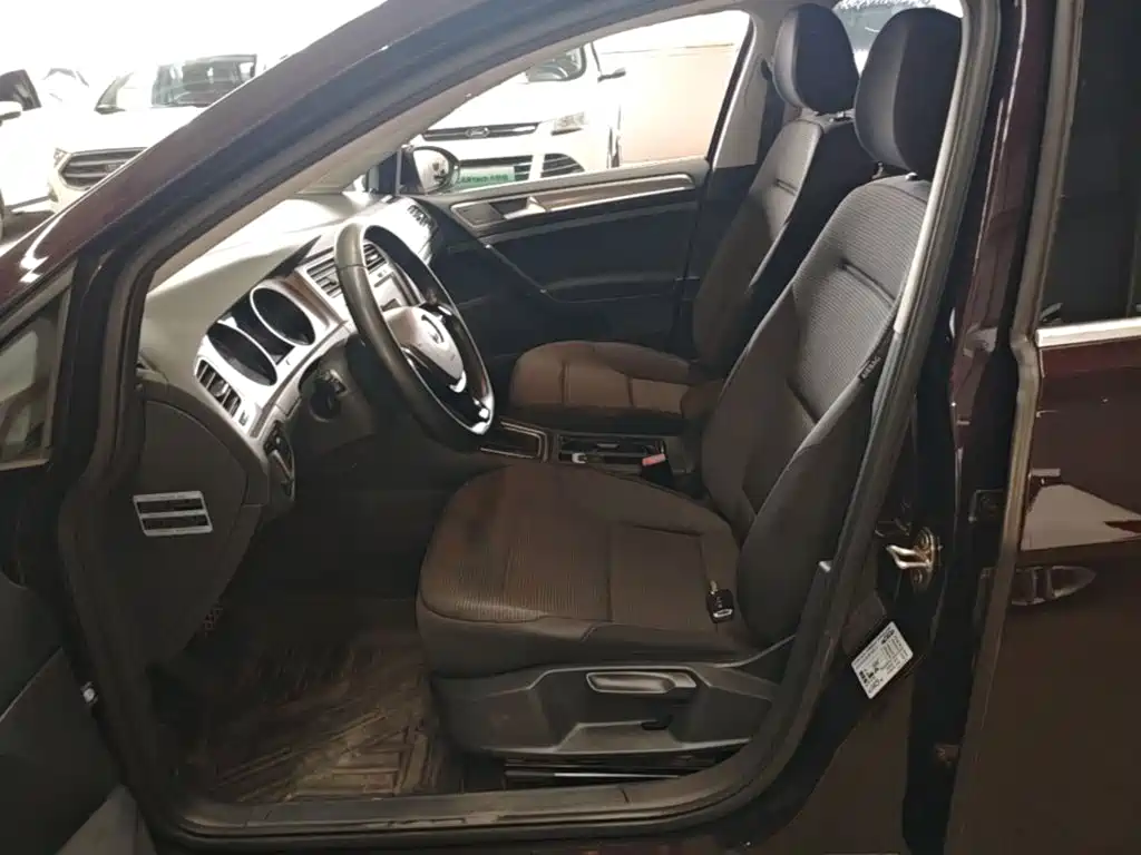 Volkswagen Golf — миниатюра 15