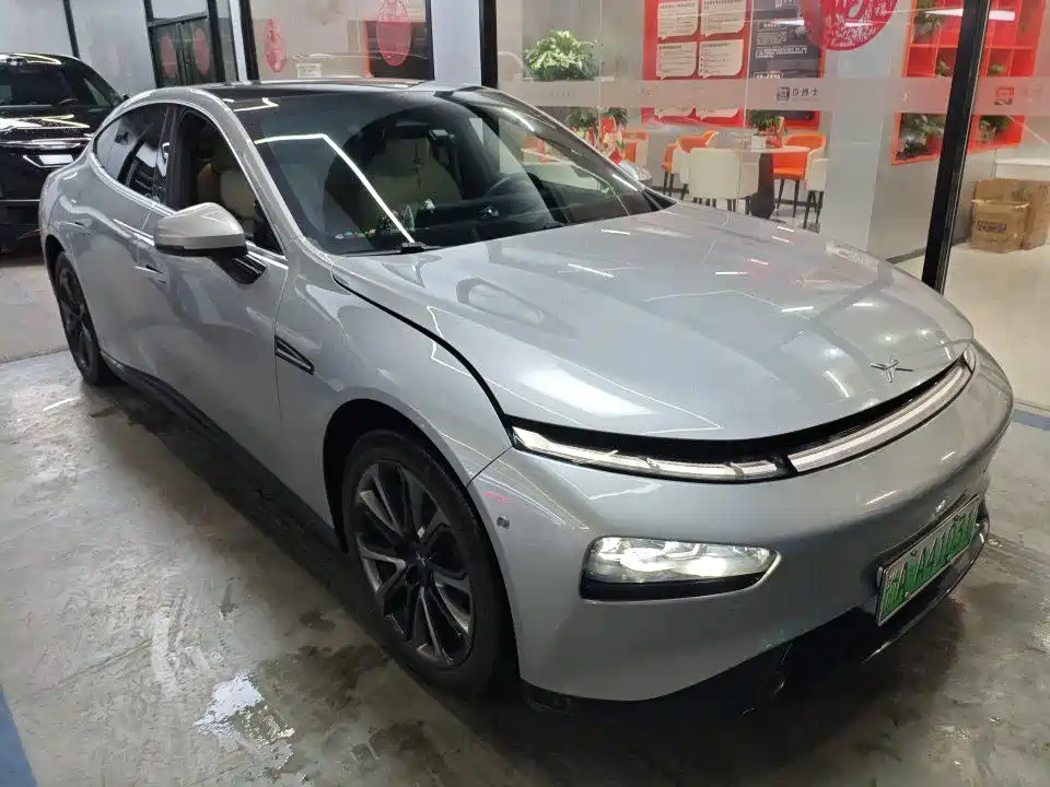 XPeng P7 — миниатюра 2