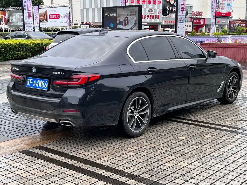 BMW 5 Series 5 2021 525Li M Sport