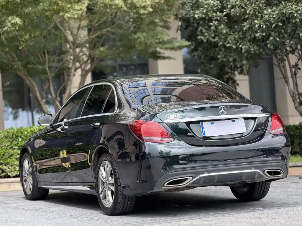 Mercedes-Benz C-Class — миниатюра 10