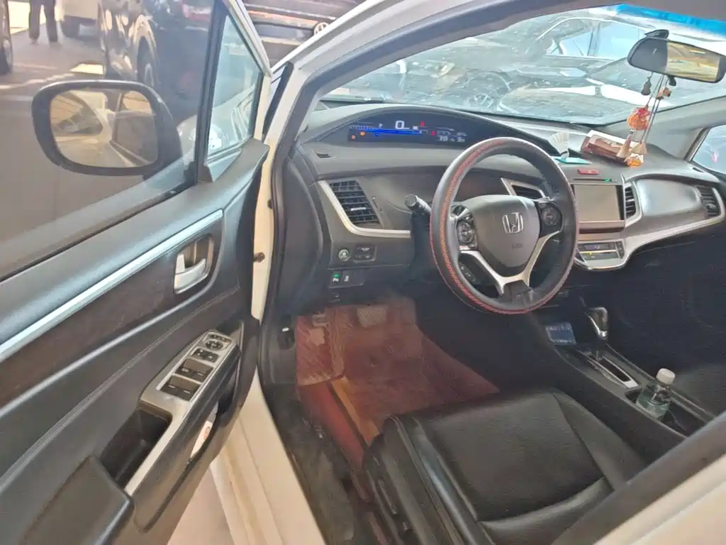 Honda Jade — миниатюра 16